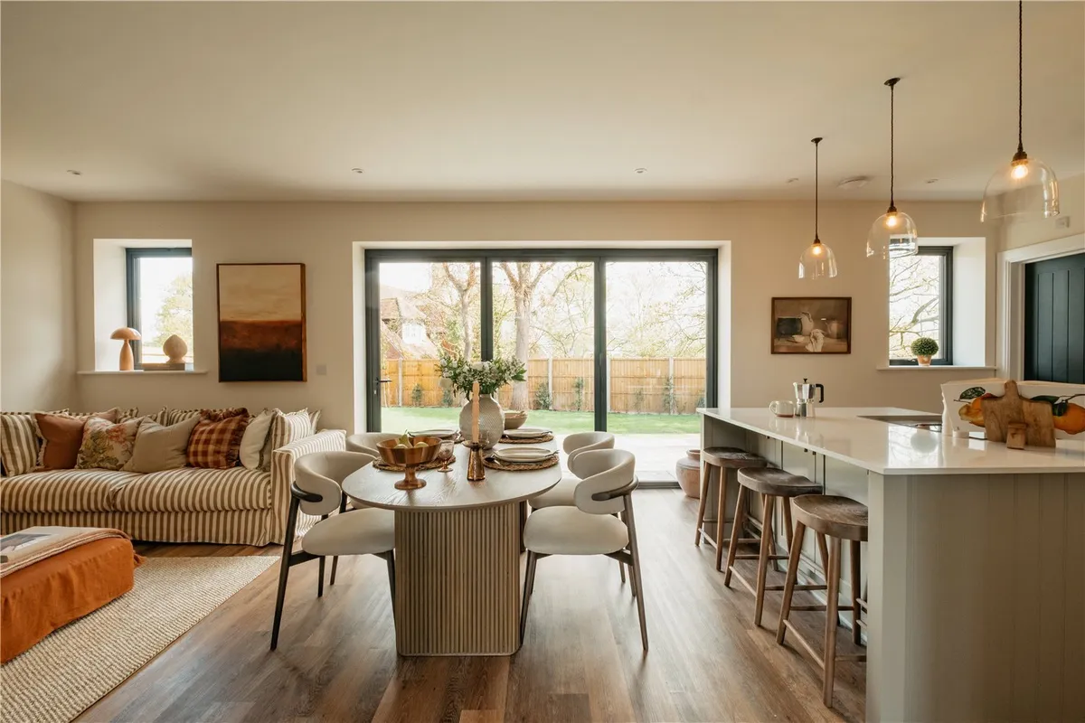 Oak Field Gardens, Sherborne St John, RG24