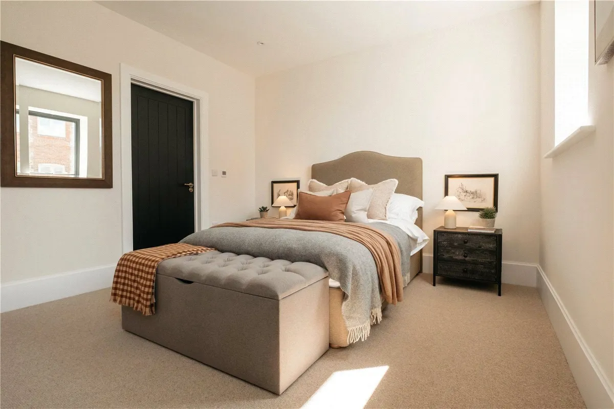 Oak Field Gardens, Sherborne St John, RG24