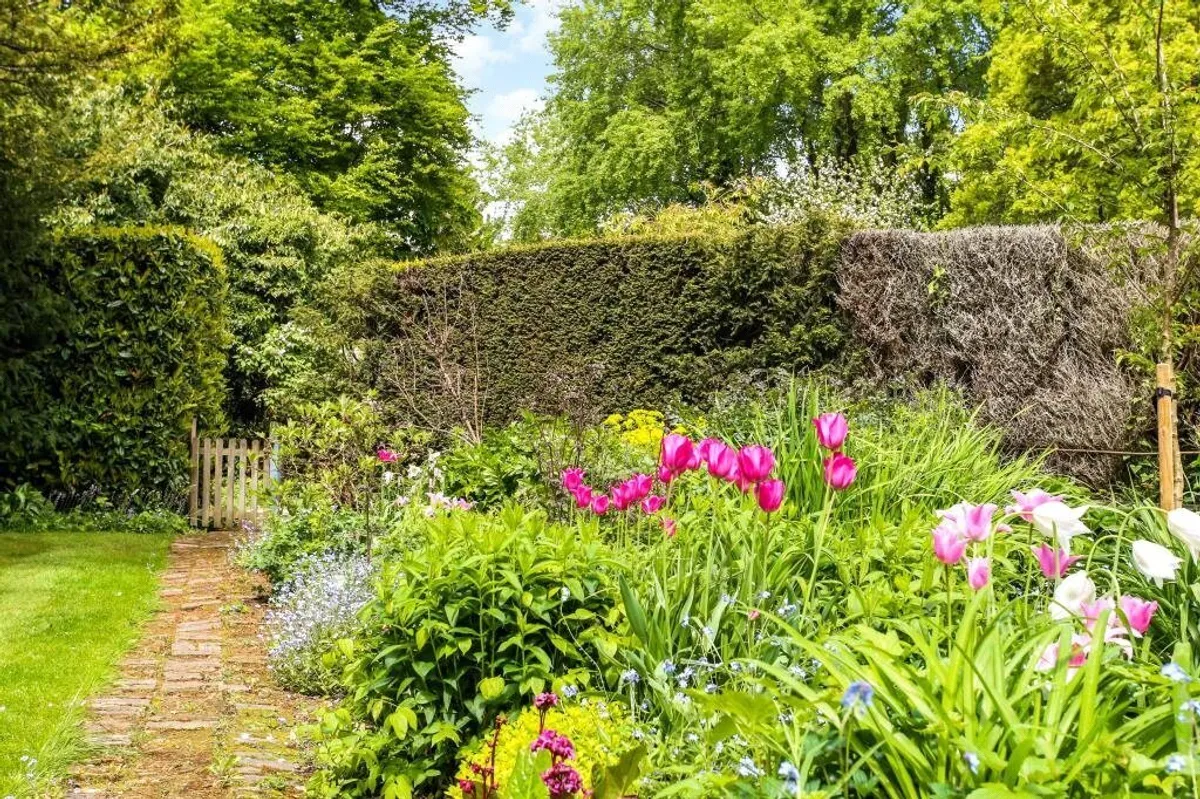 West Silchester Hall, Silchester, RG7