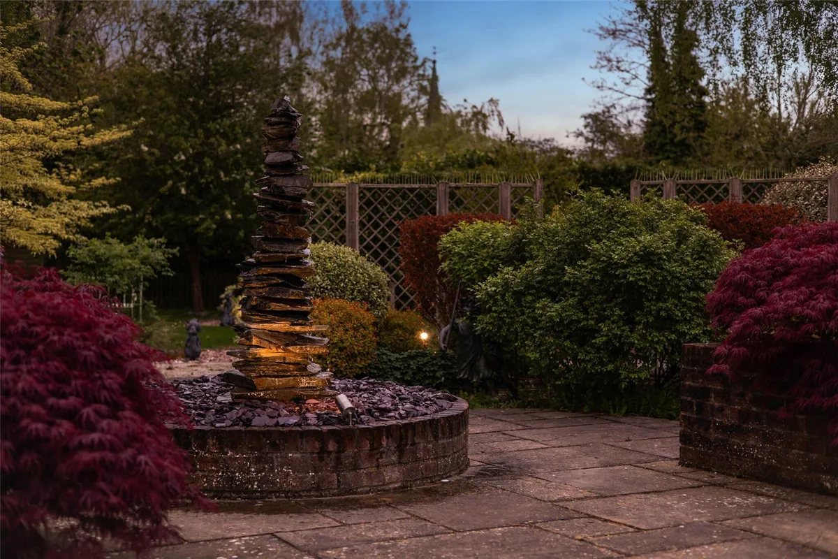 Meadow House, Sherborne St John, RG24
