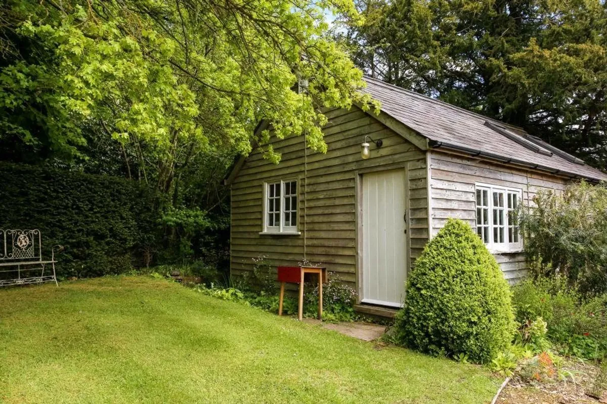 West Silchester Hall, Silchester, RG7