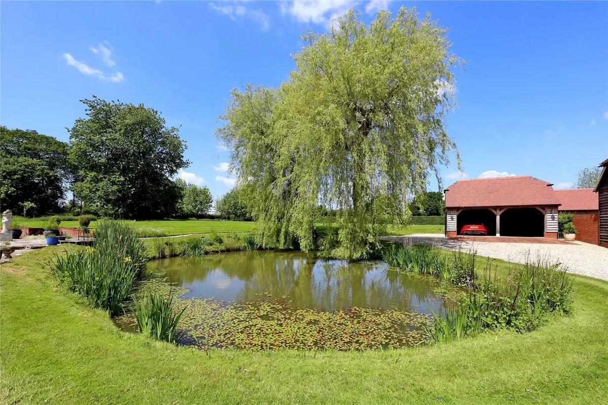 Cufaude Manor, Bramley, RG26