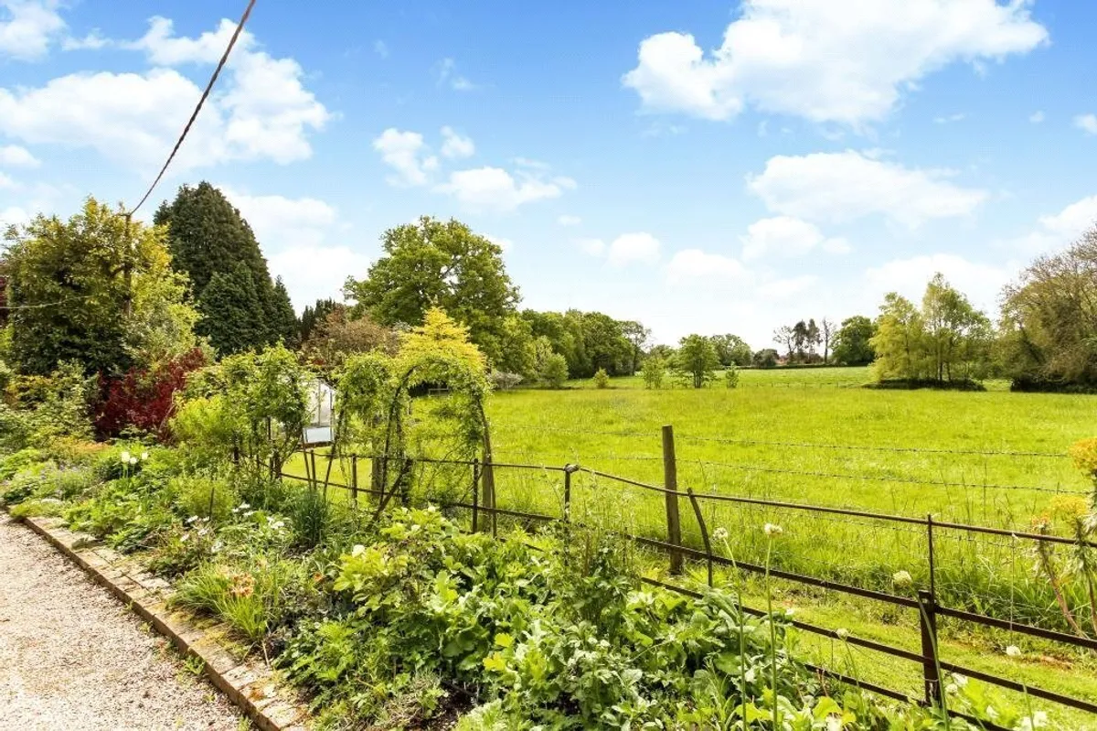 West Silchester Hall, Silchester, RG7