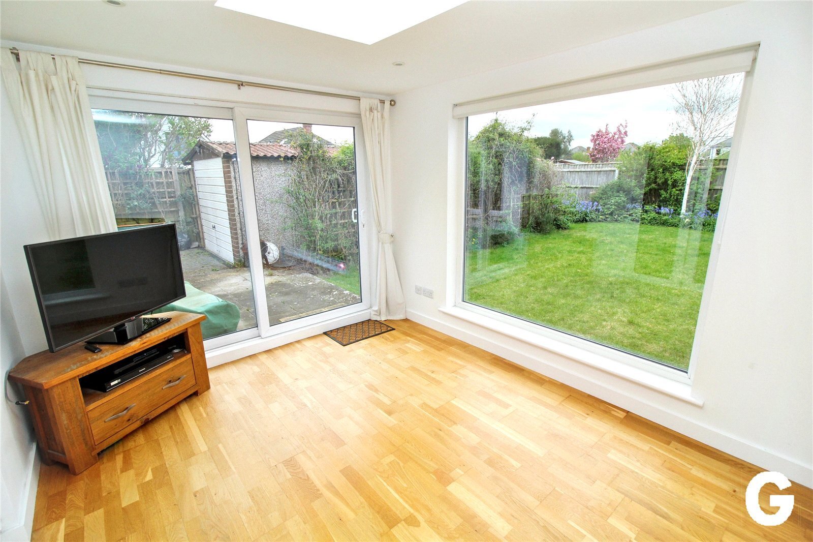 East View Road, Ringwood, Hampshire, BH24 Image 4