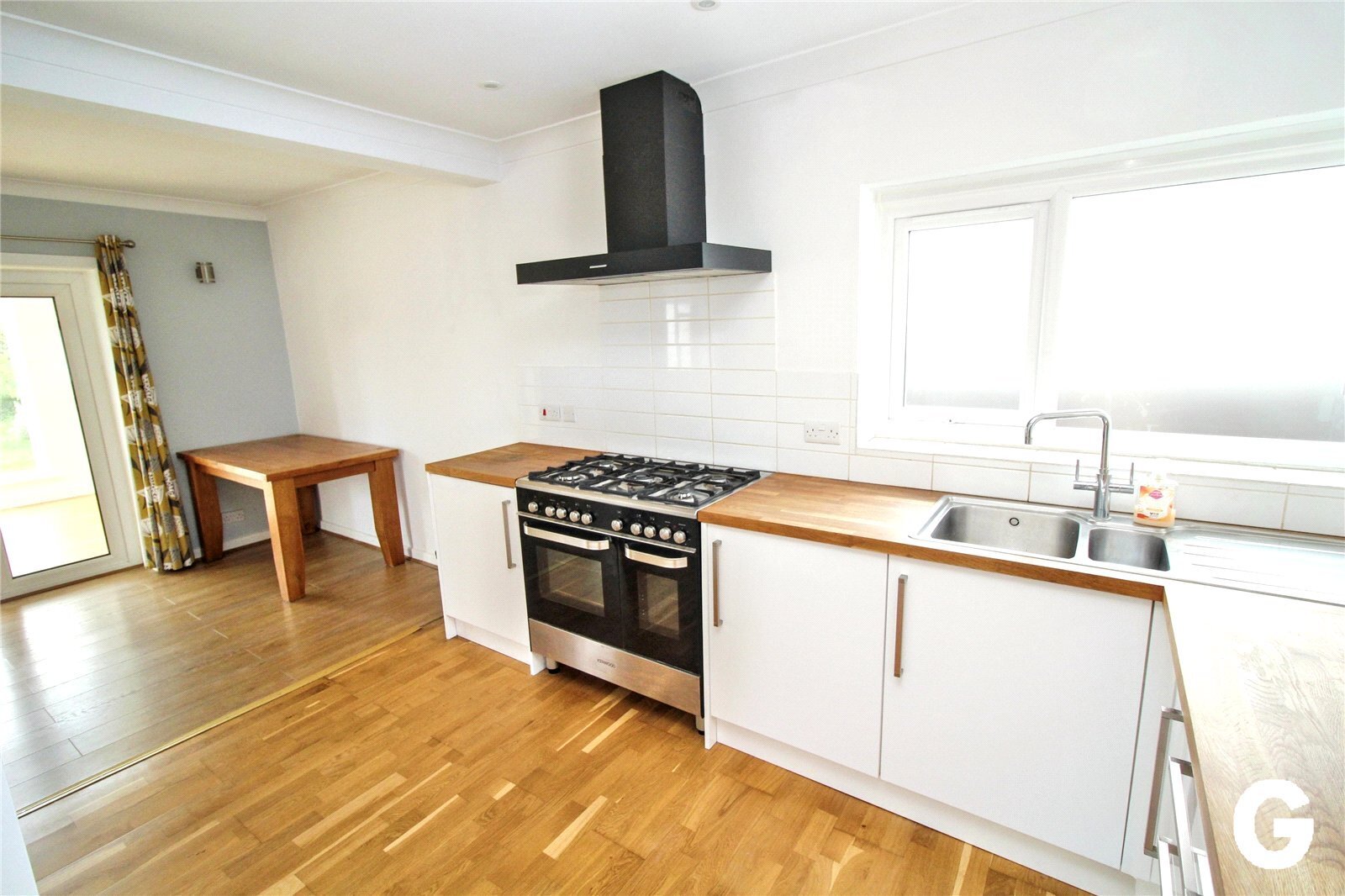East View Road, Ringwood, Hampshire, BH24 Image 6