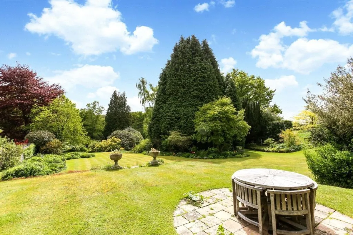 West Silchester Hall, Silchester, RG7