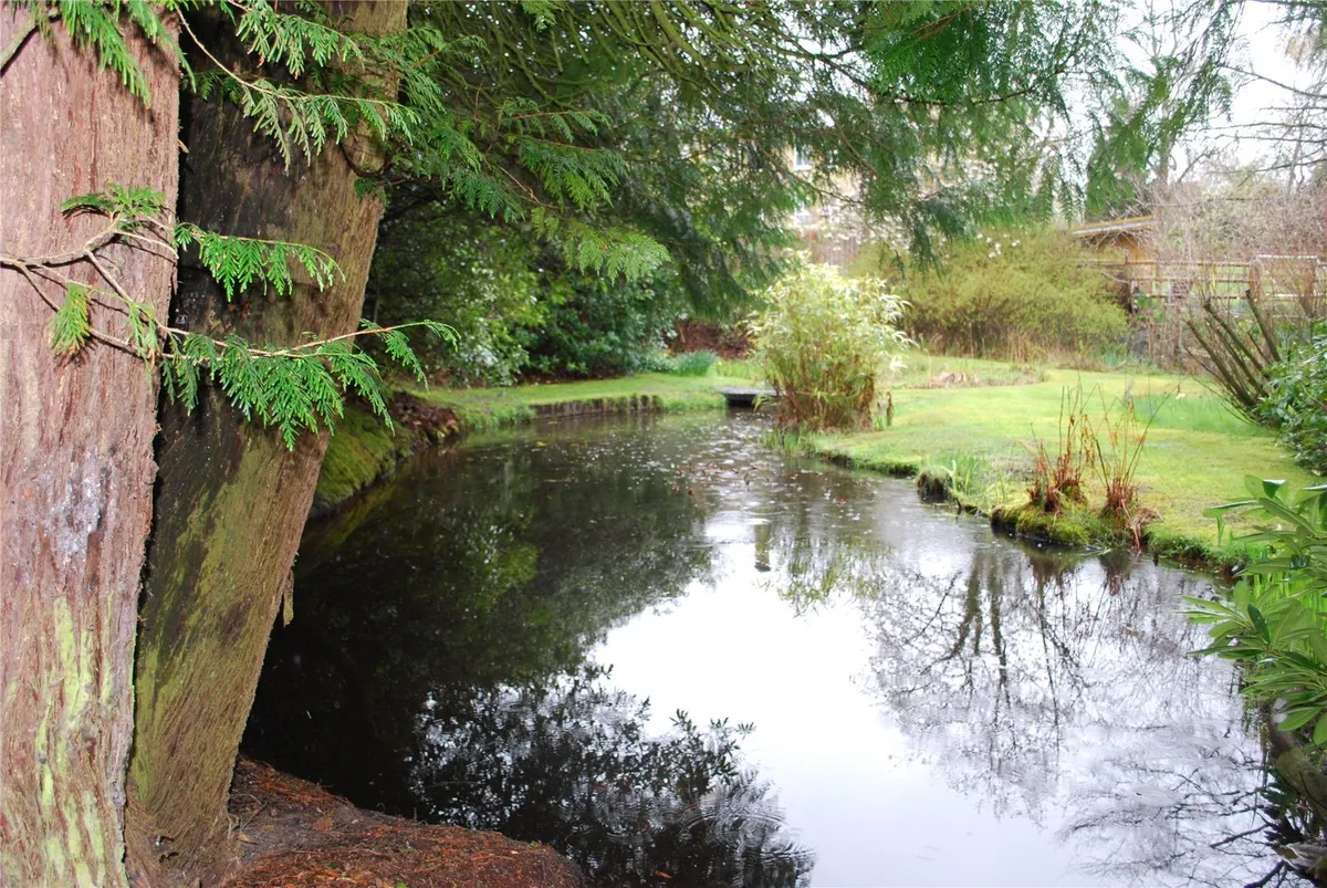 West Silchester Hall, Silchester, RG7