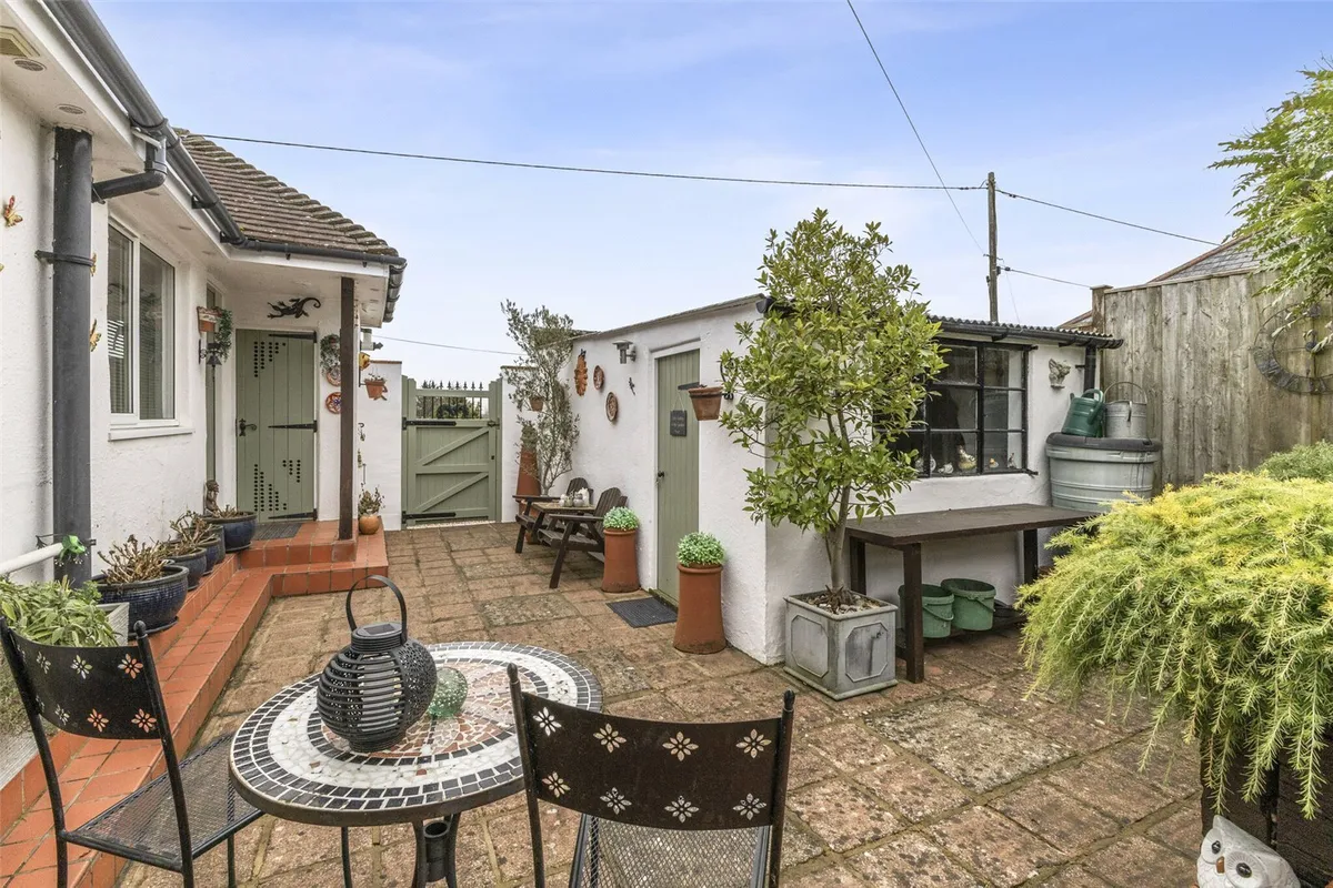Manor Road, Sherborne St John, RG24