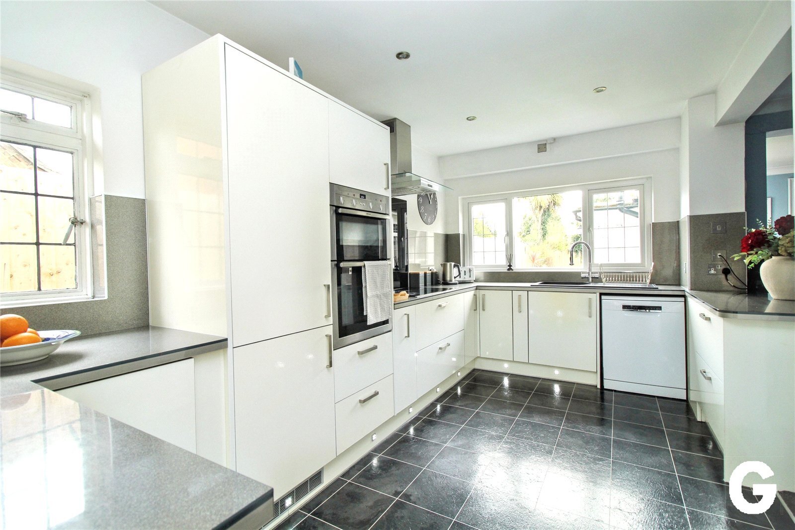 Hightown Road, Ringwood, Hampshire, BH24 Image 7