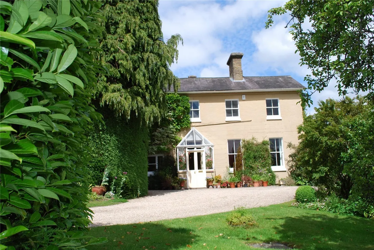 West Silchester Hall, Silchester, RG7