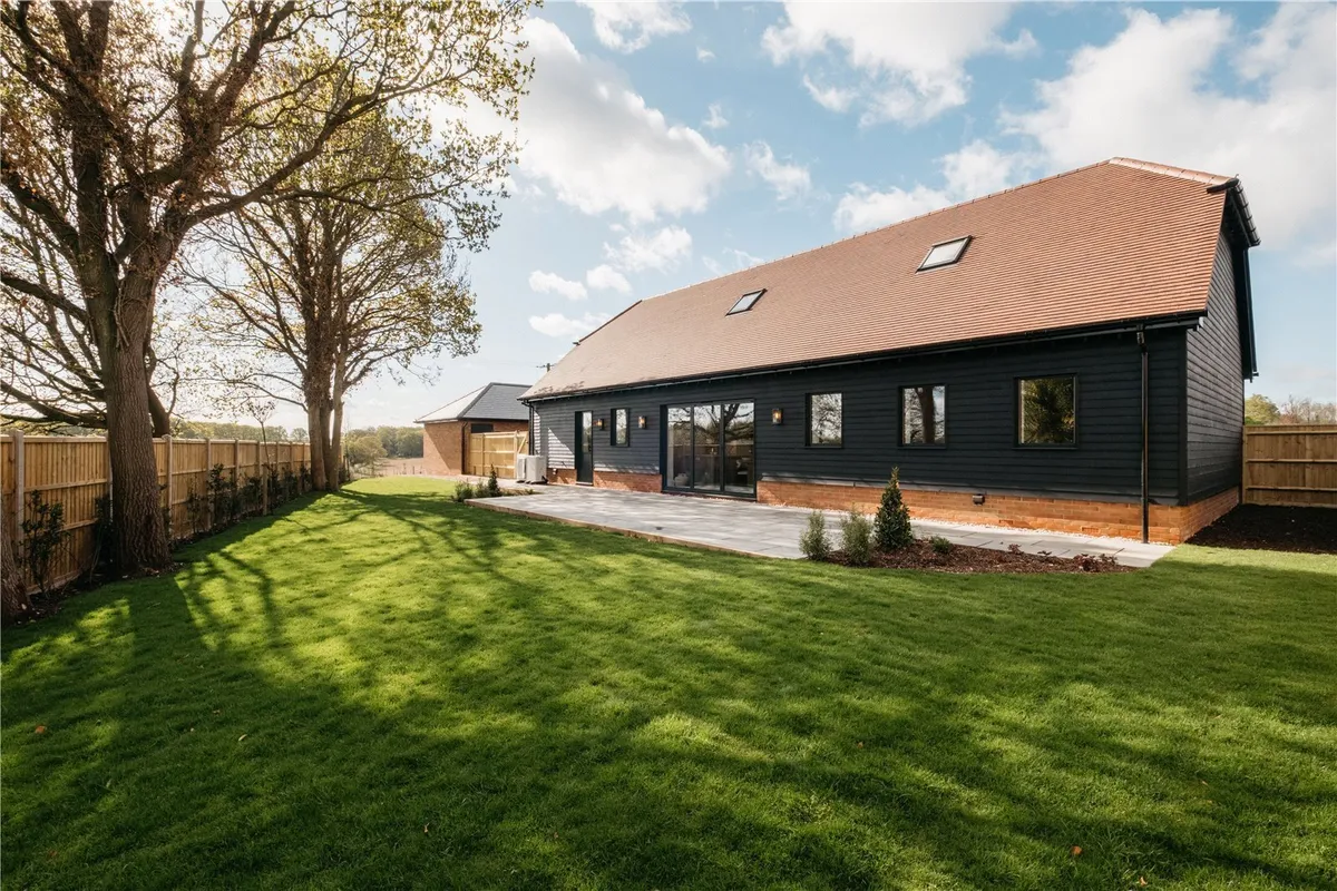 Oak Field Gardens, Sherborne St John, RG24