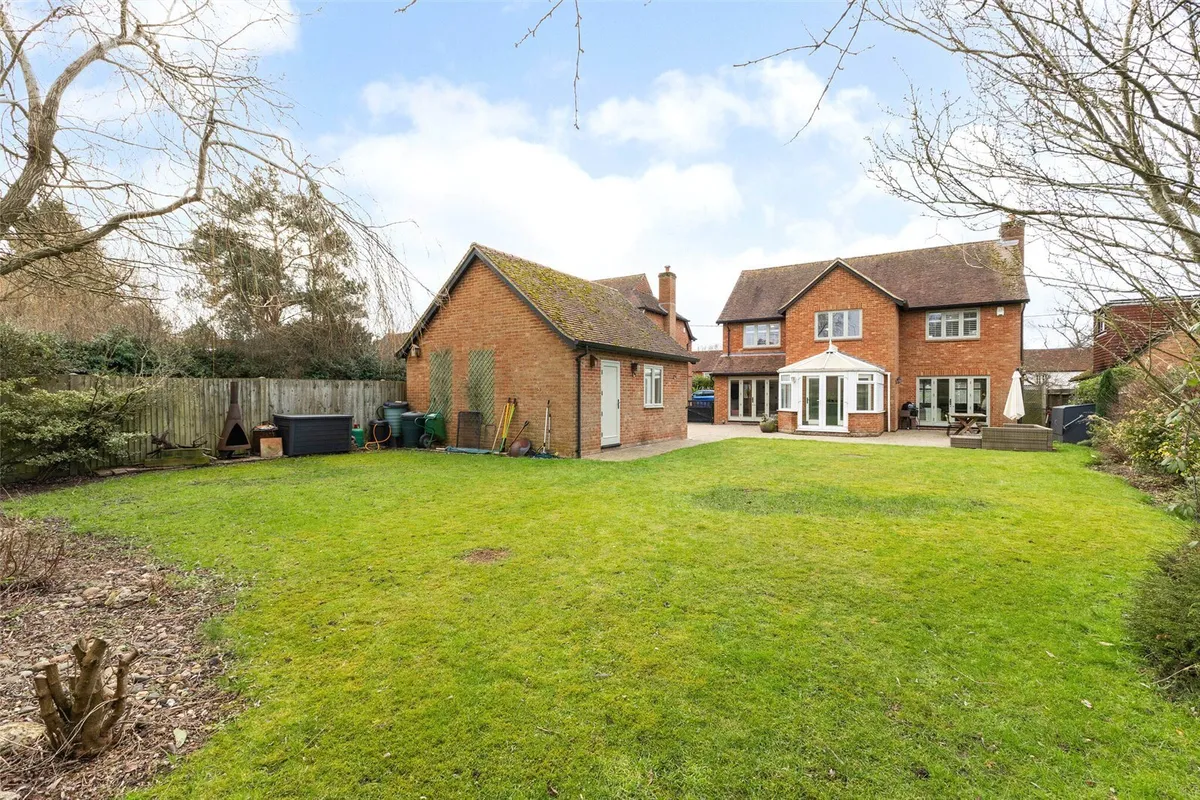 High Gables, Eversley, RG27