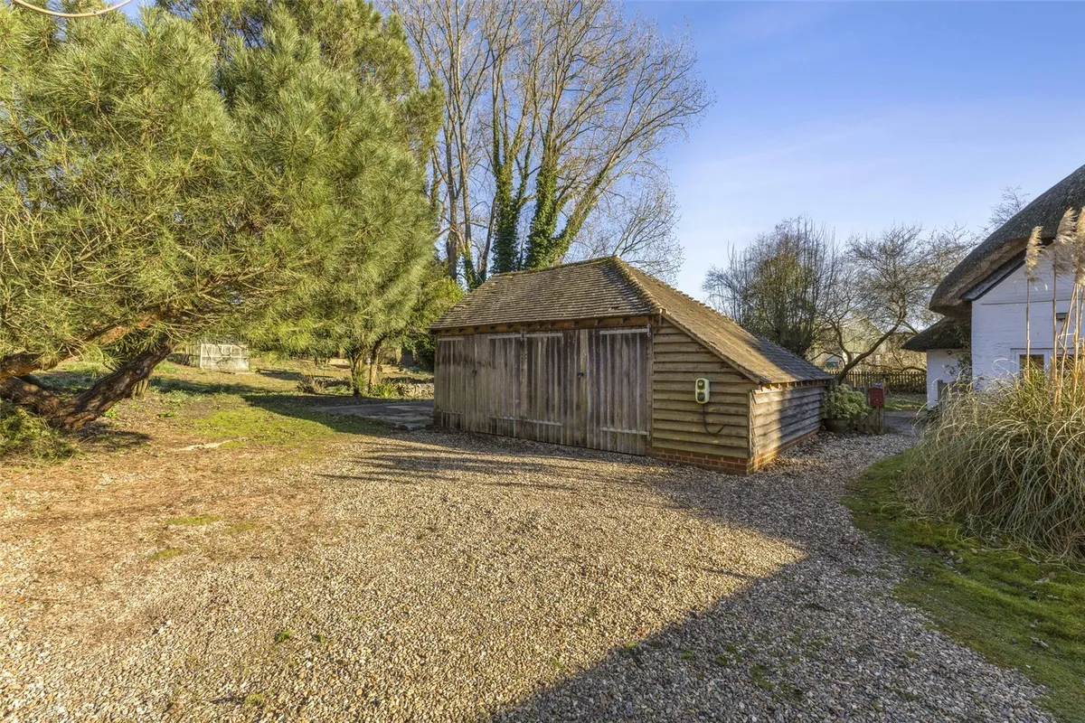 Deane Gate Cottage, Nr Overton, RG25
