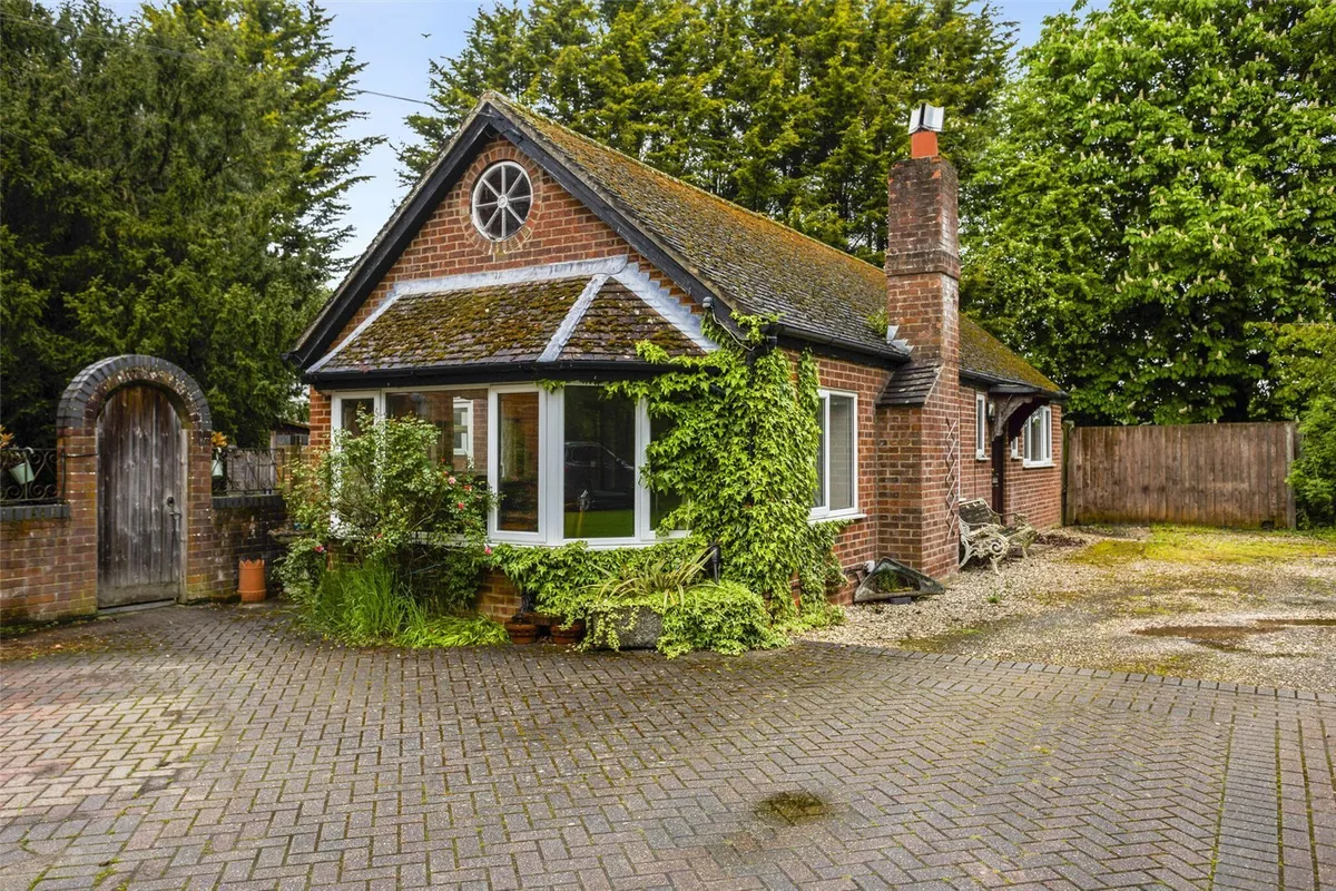 York Cottage, Bramley, RG26
