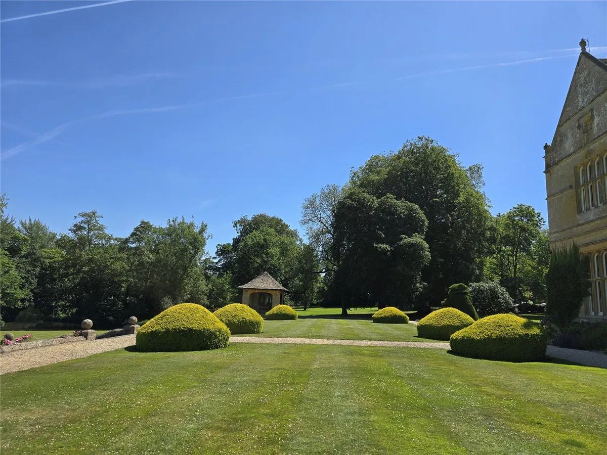 Brockhampton Park House, Brockhampton, Gloucestershire, GL54