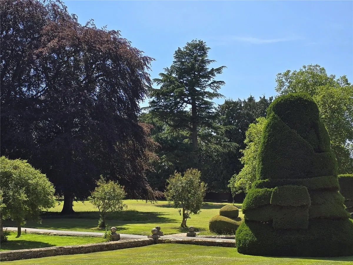 Brockhampton Park House, Brockhampton, Gloucestershire, GL54