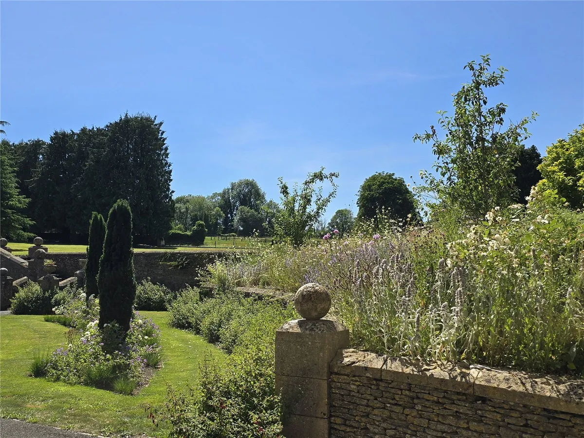 Brockhampton Park House, Brockhampton, Gloucestershire, GL54