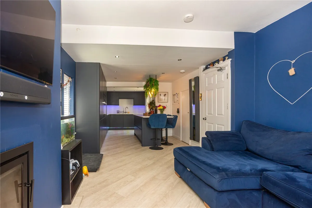 Beach Road, Bangor, Gwynedd, LL57