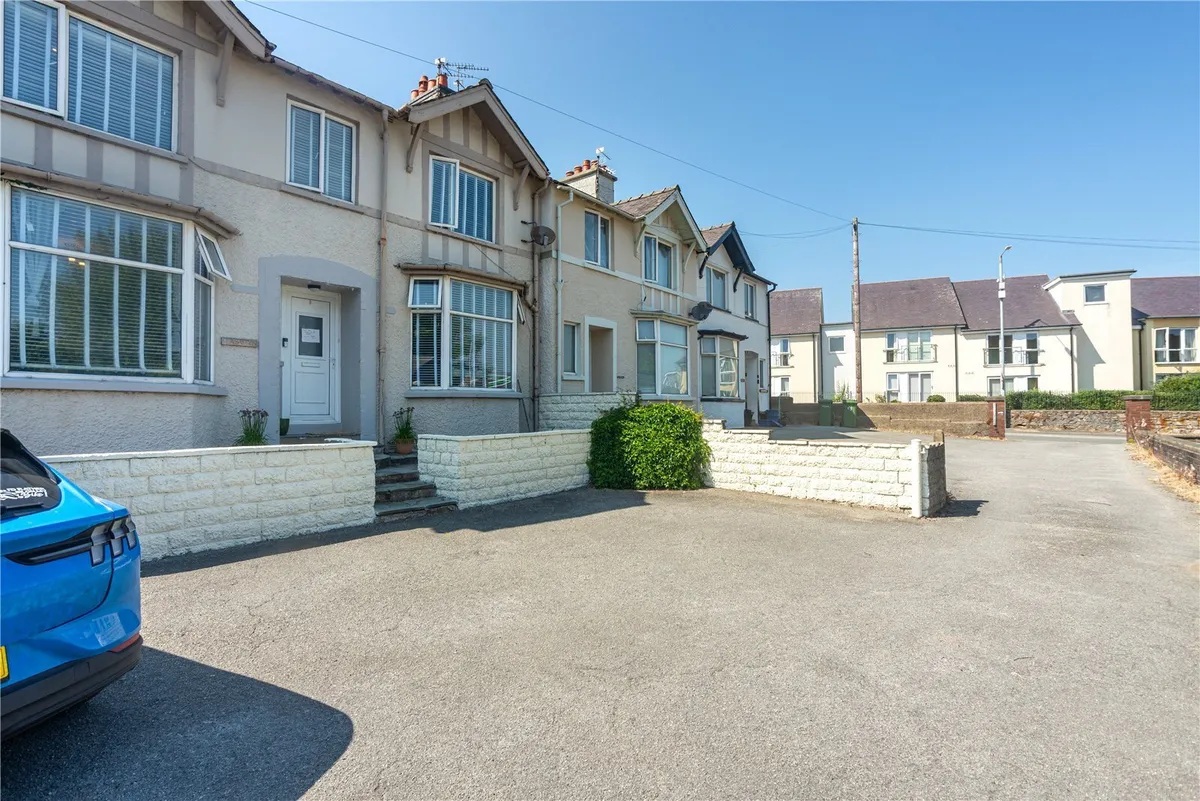 Beach Road, Bangor, Gwynedd, LL57