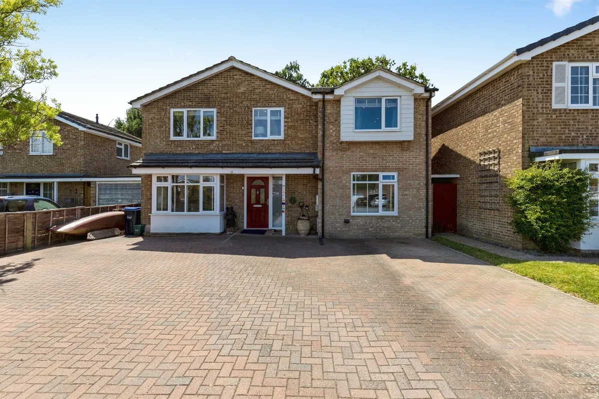 Burleigh Way, Crawley Down, Crawley
