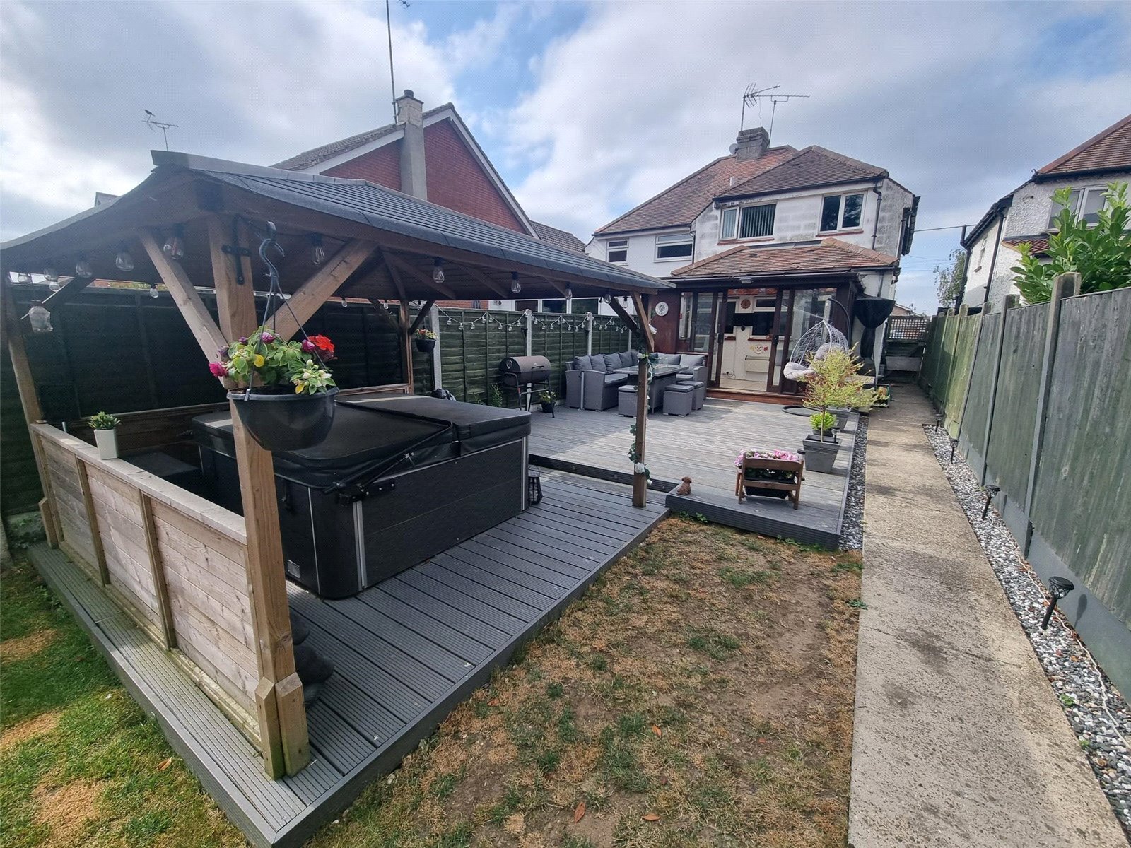 Victoria Road, Rayleigh, Essex, SS6 Image 12