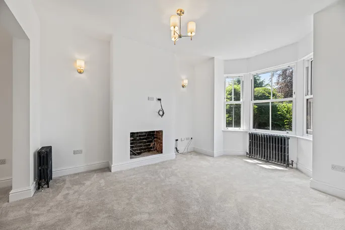 Property carousel image 10