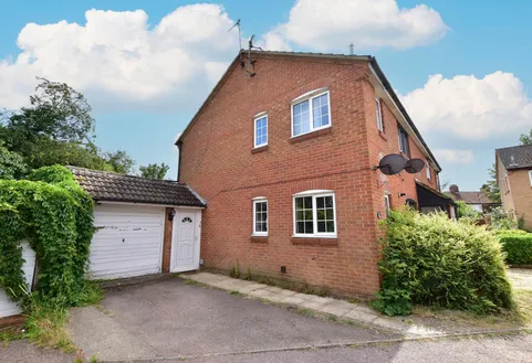 Roman Gardens, Kings Langley, WD4