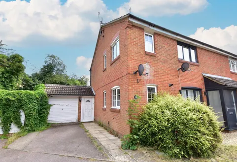 Roman Gardens, Kings Langley, WD4