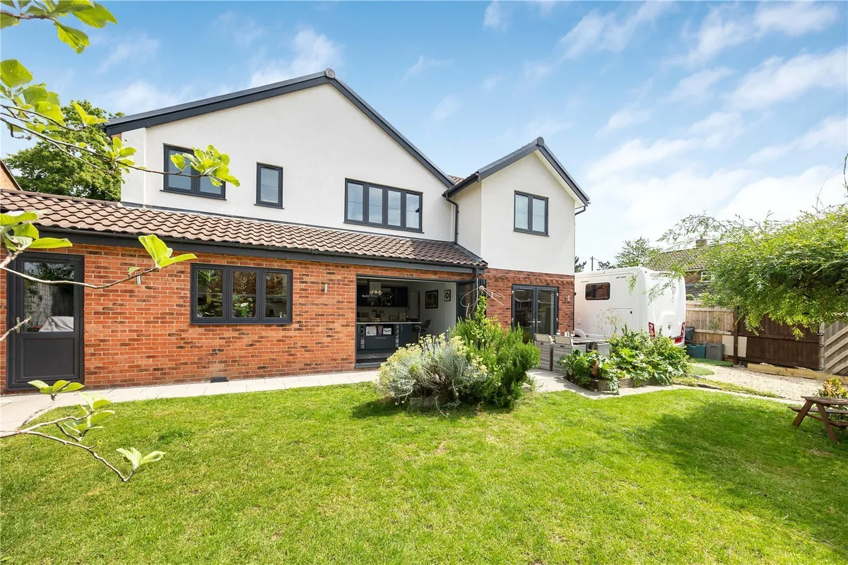 Blounts Court Road, Sonning Common, Reading, Oxfordshire, RG4