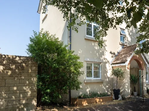 Freestone Way, CORSHAMphoto