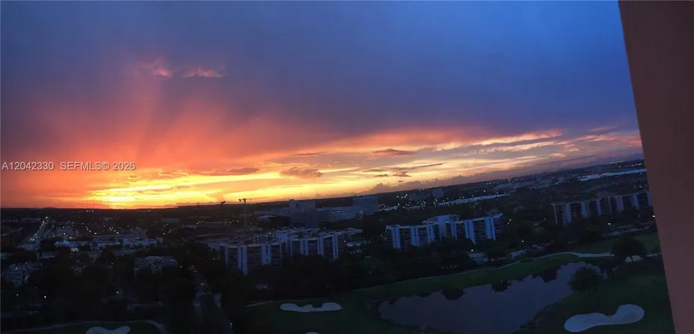 20301 W Country Club Dr, Aventura, FL 33180