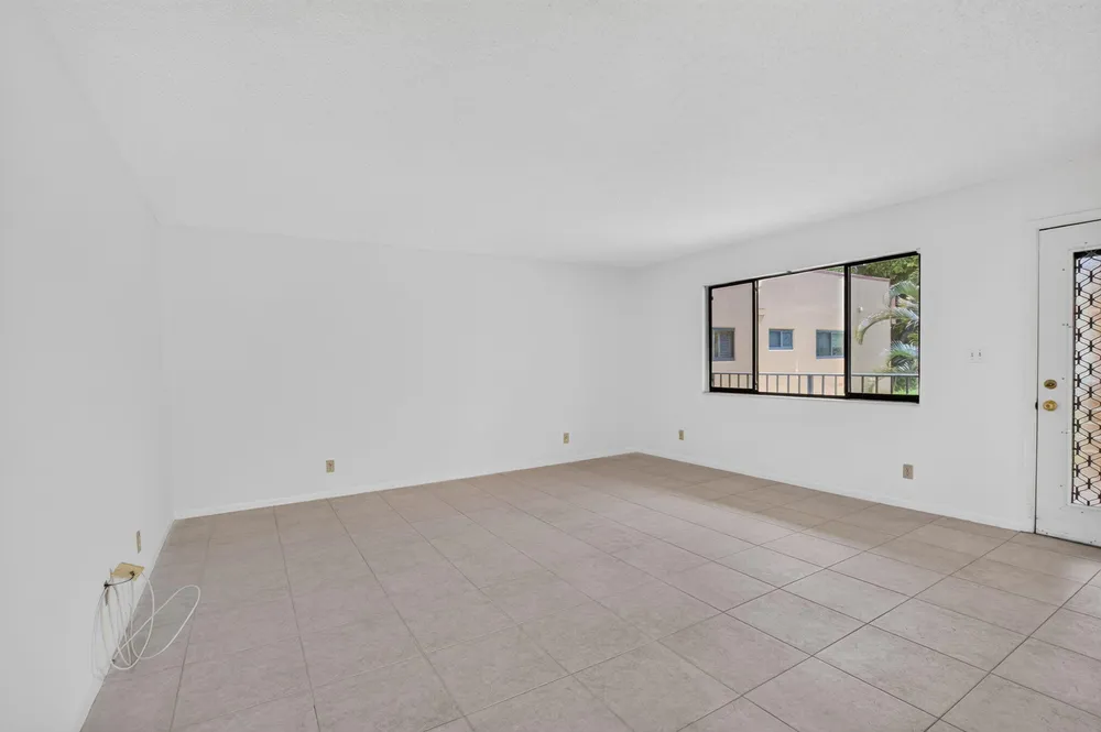 15216 Lakes of Delray Blvd, Delray Beach, FL 33484