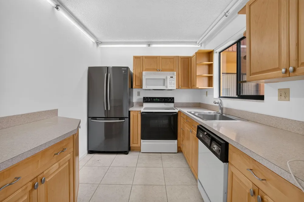 15216 Lakes of Delray Blvd, Delray Beach, FL 33484