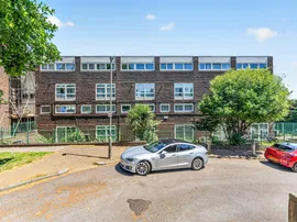 Arnal Crescent, London thumb 3