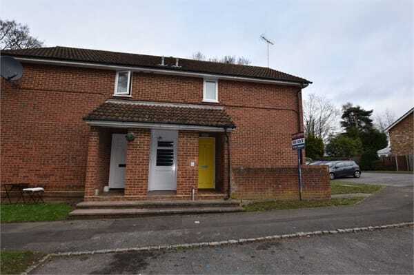 Upshire Gardens, The Warren, Bracknell, RG12 Image 1