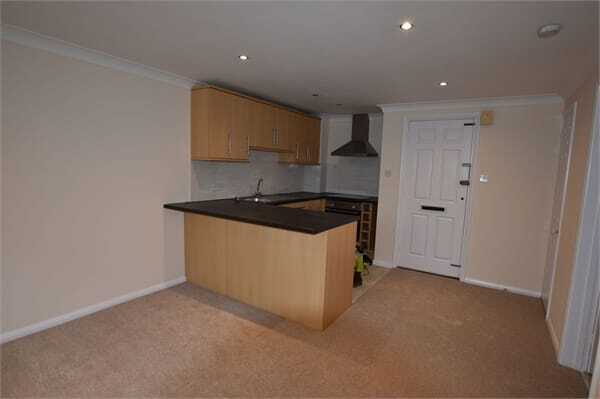Upshire Gardens, The Warren, Bracknell, RG12 Image 2