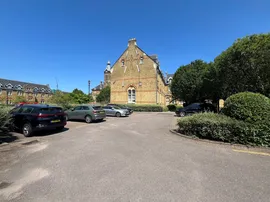 Aston Close, Watford thumb 3