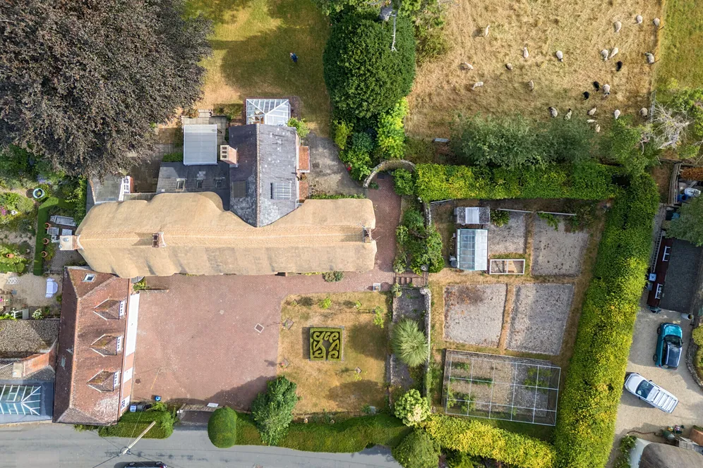 Ogbourne St. George, Marlborough, SN8 photo 17