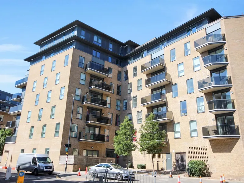 Property thumbnail 2 out of 3