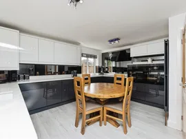 Meadow Croft, Hemsworth, Pontefract thumb 2