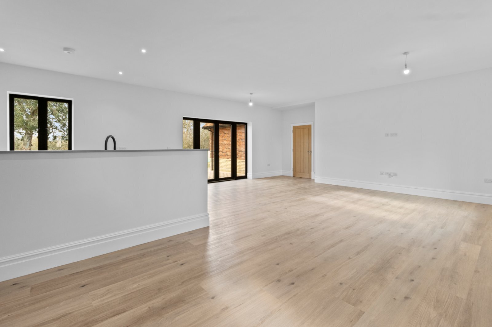 The Courtyard, Framfield, Uckfield, East Sussex, TN22 Image 2
