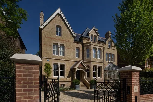 Crick Road, Oxford, OX2