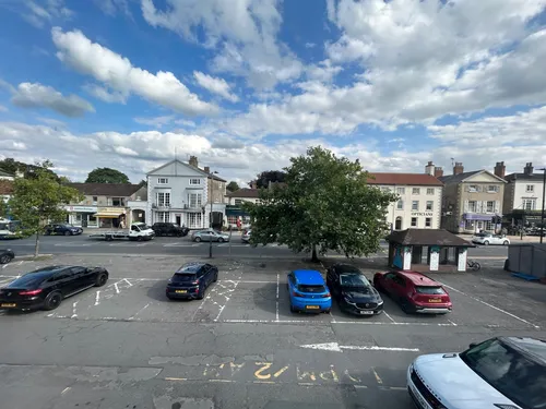 Market Place, Bawtry, DONCASTERphoto