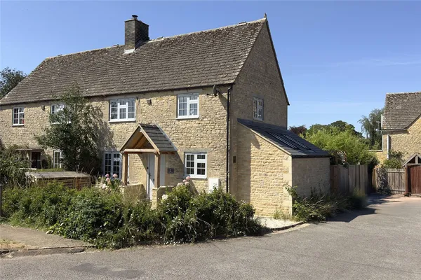 Kencot, Lechlade, Oxfordshire, GL7