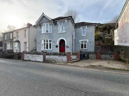 Wind Street, Llandysul, SA44