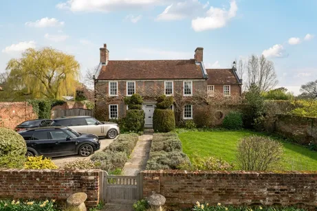 Philpot Lane, Chobham GU24