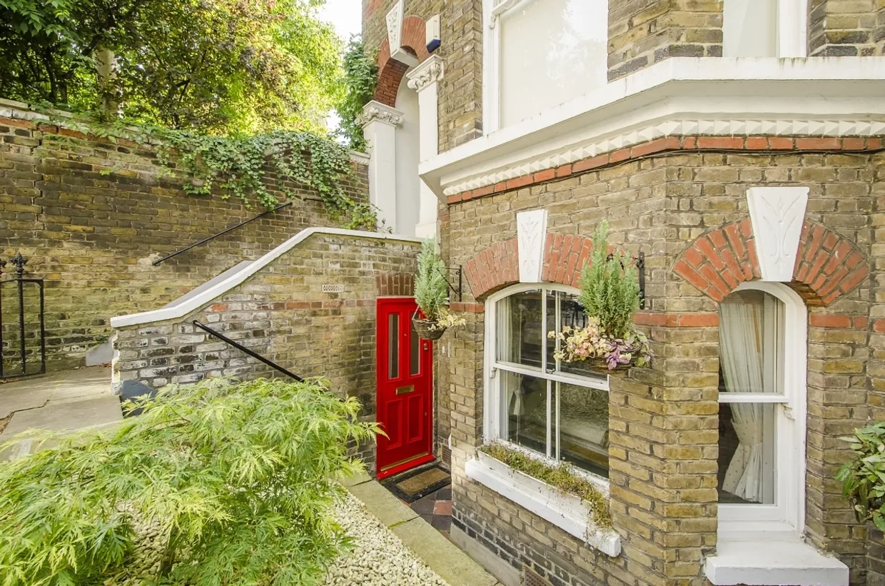 Offerton Road Clapham SW4 photo 1