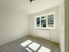 Plaistow Road Godalming GU8 photo 6