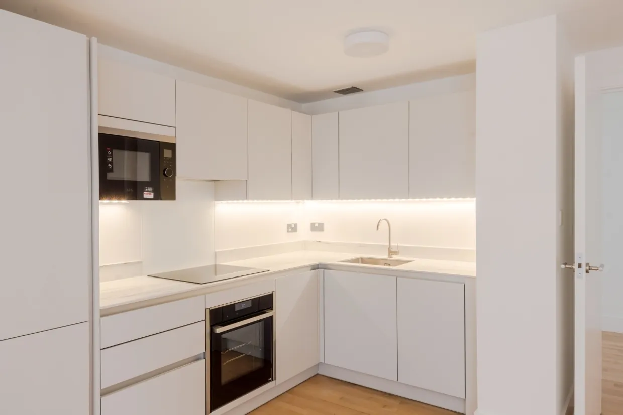 London EC4V photo 7