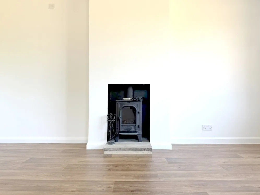 Plaistow Road Godalming GU8 photo 11